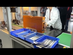 Máquina de soldadura puntual de ocho ejes de doble cara con batería de litio