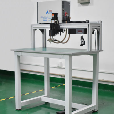 Máquina de soldadura de baterías con guión de punto, de pie, de accionamiento del motor, de batería, de montaje de equipos